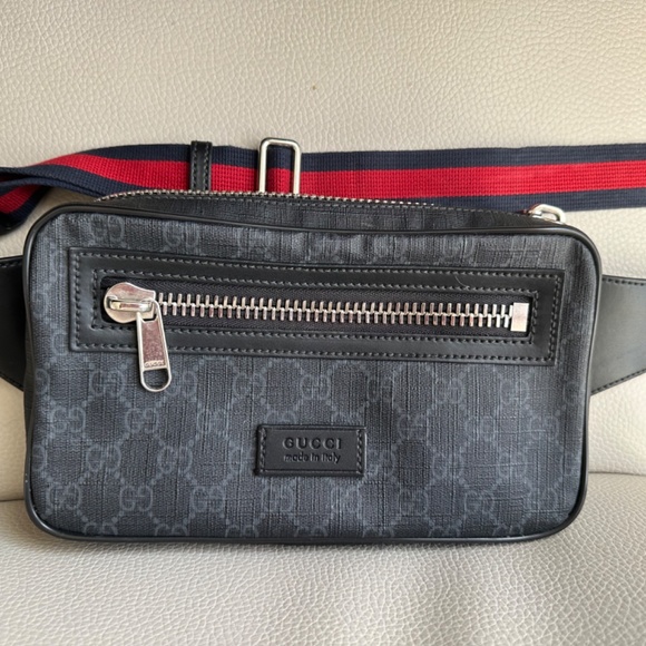 Gucci men pouch - Picture 3 of 5